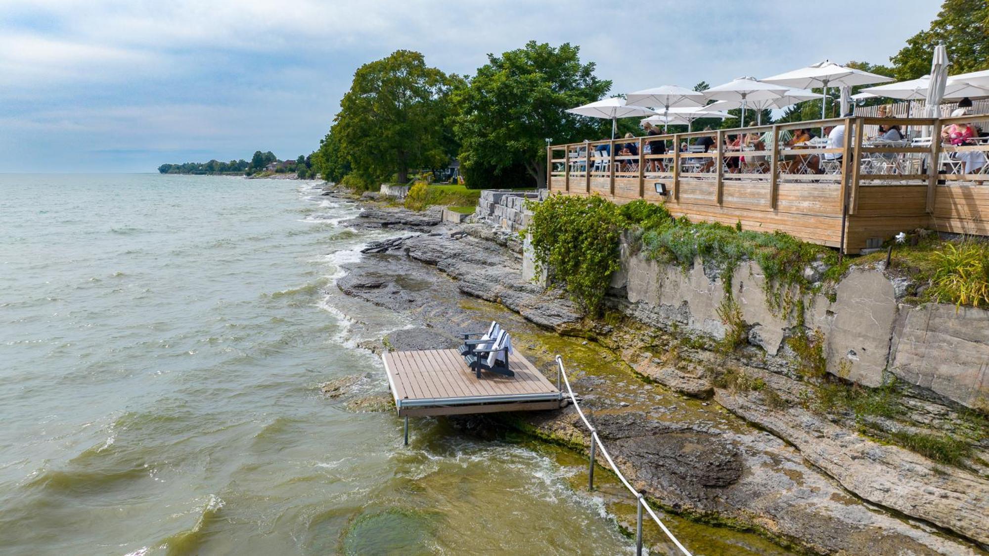 The Lakeside Edward County Inn Wellington